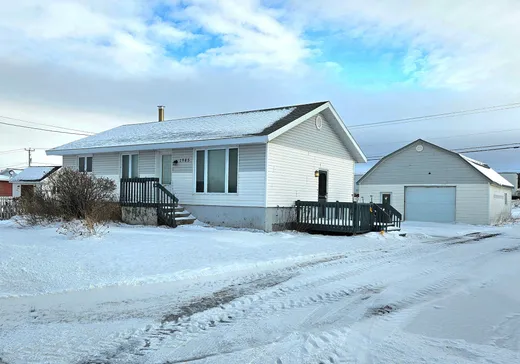 Maison à étages à vendre - 1945 Rue de Matane-sur-Mer, Matane, G4W3M6