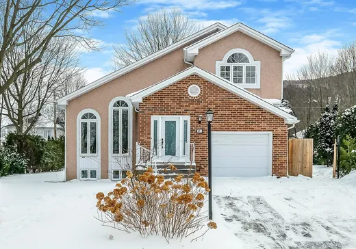 Maison à étages à vendre - 740 Rue des Bruants, Mont-Saint-Hilaire, J3H5T6