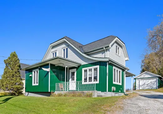 Maison à étages à vendre - 25 Rue Comeau, Maniwaki, J9E2R9