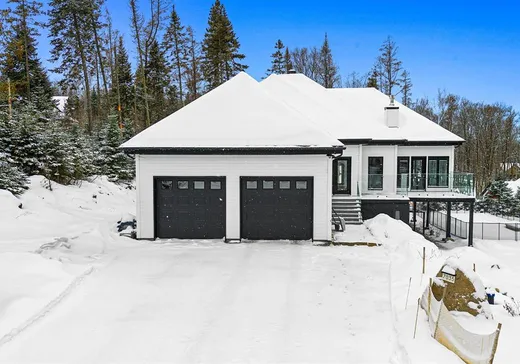 Bungalow à vendre - 7035 Ch. Marcil, Saint-Sauveur, J0R1R1