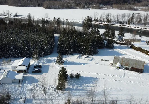 Maison à étages à vendre - 501 Route Léonidas-Lapierre, Matane, G4W3M7