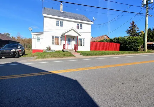 Un étage et demi à vendre - 21 Rue Principale N., Saint-Hubert-de-rivière-du-loup, G0L3L0