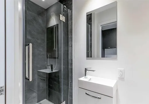 Condo for sale - 1485 Rue des Bassins, Montreal (Downtown), H3J 0C2