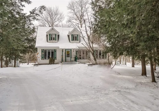 Maison à étages à vendre - 1576Z Rue Fox Grove, Saint-Lazare, J7T2K3