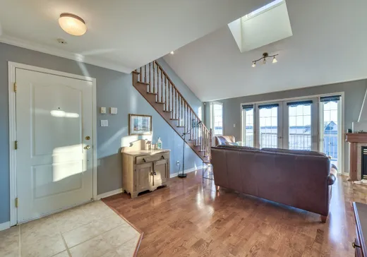 Condo for sale - 100 Rue du Pomerol, Sainte-Marthe-sur-le-Lac, J0N 1P0