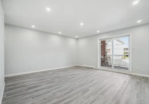 Condo à vendre - 964 Av. Desnoyers, Laval, H7C 1X3