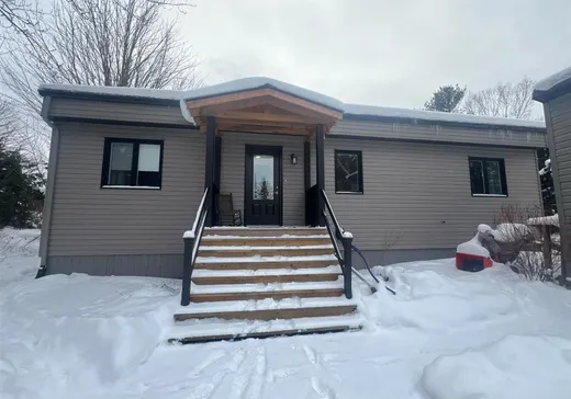 House for sale - 72 Ch. du Loup, Saint-Côme-Linière, G0M 1J0