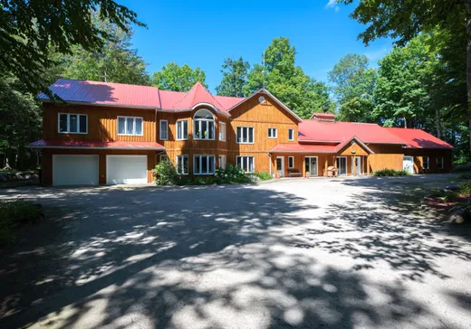 Two or more stories for sale - 66 Route 243 (66Z), Saint-Félix-de-Kingsey, J0B2T0