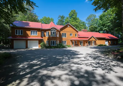 Two or more stories for sale - 66 Route 243 (66A), Saint-Félix-de-Kingsey, J0B2T0