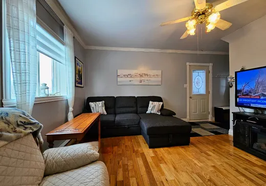 Maison à vendre - 179 Rue Monseigneur-Ross, Grosses-Roches, G0J 1K0