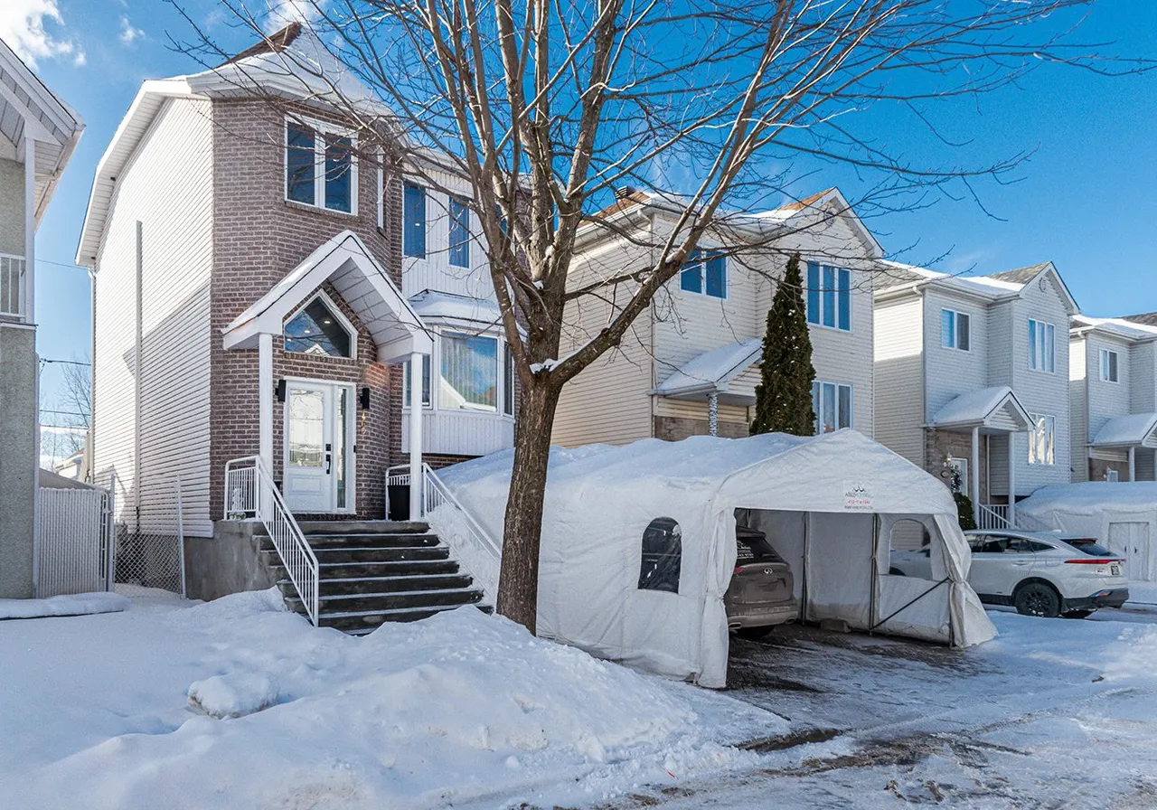 Maison à vendre - 7460 Rue André-Breton, Laval, H7R 5Z8