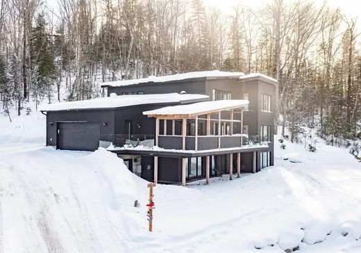 Two or more stories for sale - 418 Ch. du Lac-Cardin, Lantier, J0T1V0