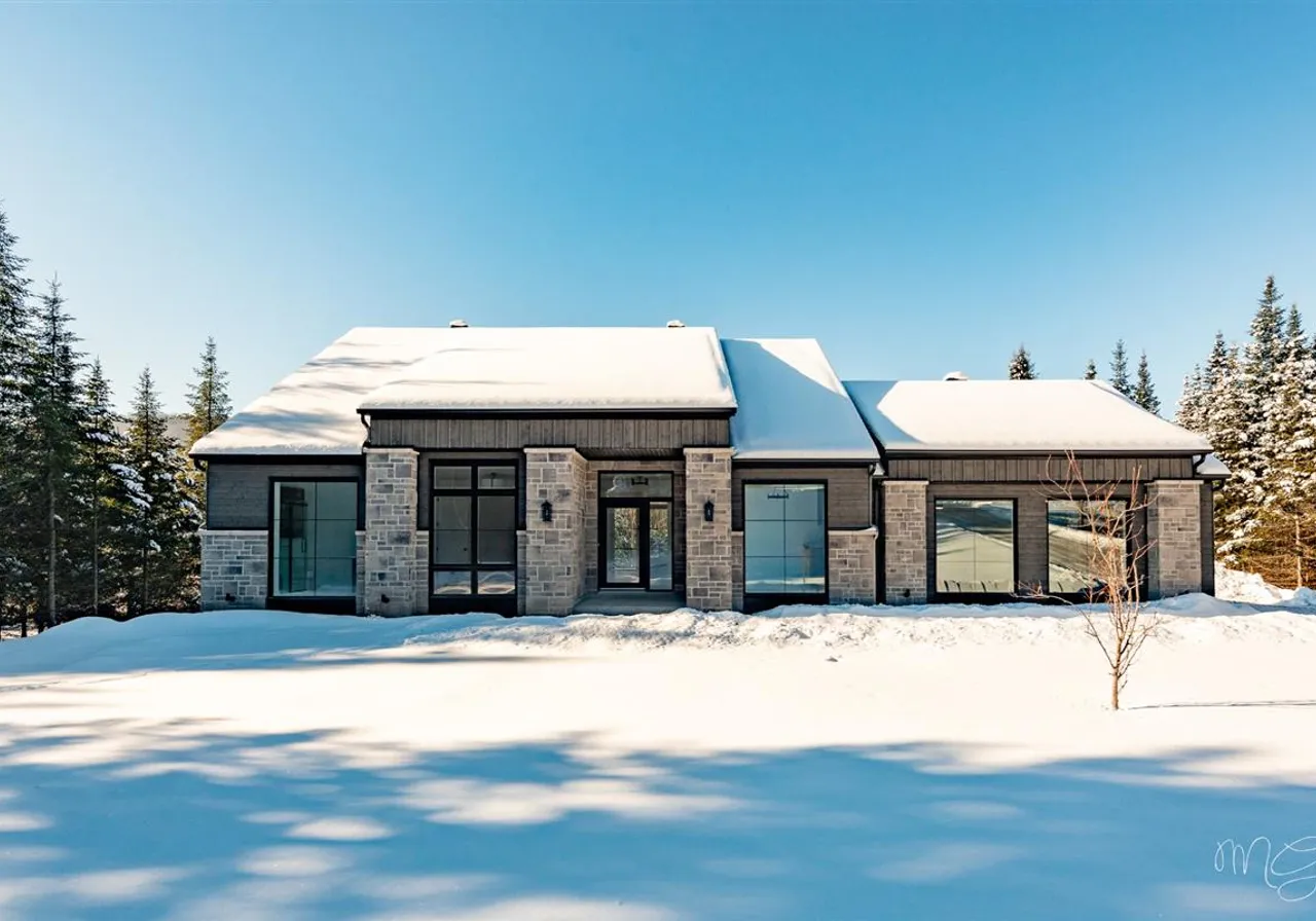 Maison à vendre - 1404 Place des Vignes, Saint-Sauveur, J0R 1K0