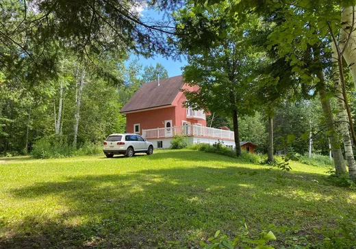 Maison à étages à vendre - 1016 Rue des Épinoches, Mont-Laurier, J9L3G3