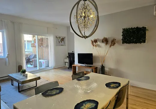 Condo à vendre - 611 Rue St-Christophe, Montréal (Vieux-Montréal), H2L 5E4