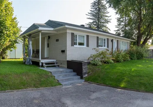 Bungalow à vendre - 390 Rue de Navarre, Ville de Québec, G1G2M8