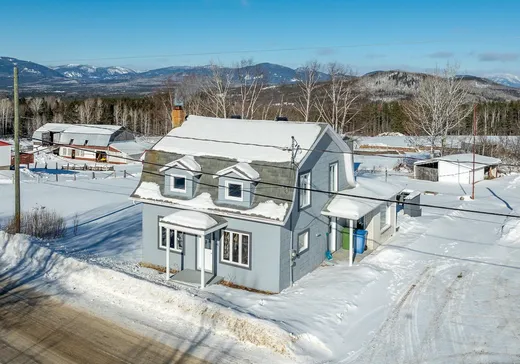 Maison à étages à vendre - 100 Rue Notre-Dame, Notre-Dame-des-monts, G0T1L0