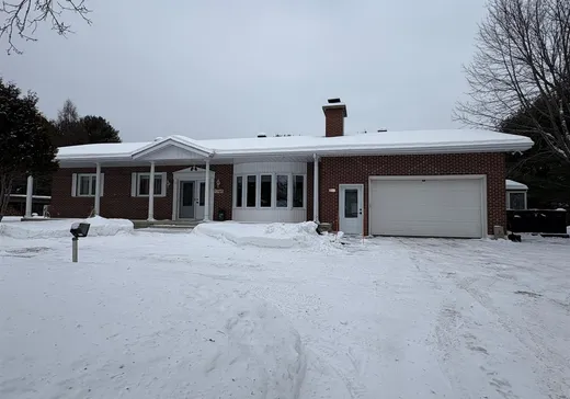 Bungalow for sale - 1746 Ch. de la Rivière N., Rivière-Rouge, J0T1T0