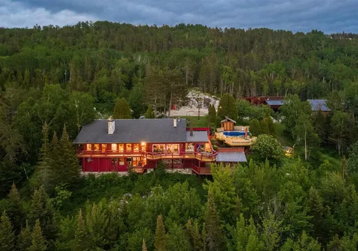 Maison à étages à vendre - 66 Ch. de la Pointe-à-Gagnon, St-Fulgence, G0T1Y0