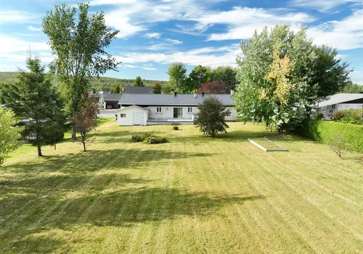 House for sale - 136 9e Rue S., St-Gedeon-De-Beauce, G0M 1T0