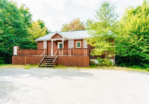 Maison à vendre - 212 Ch. de la Forêt-Enchantée, Lac-Mégantic, G0Y 1E0