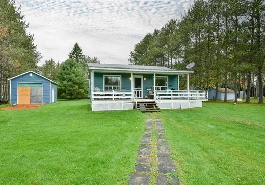 Two or more stories for sale - 1779 Ch. Fontaine, Weedon, J0B3J0