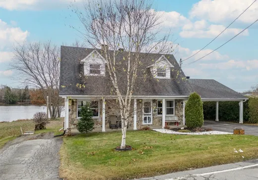 Two or more stories for sale - 236 Rue Principale E., Cookshire-Eaton, J0B2A0