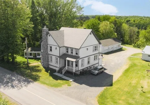 Maison à étages à vendre - 593Z Rg Salvail S., Rigaud, J0P 1P0