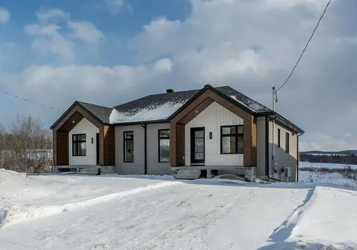 Bungalow à vendre - 145 Rue Joseph-Émond, Sherbrooke, J1C0G1