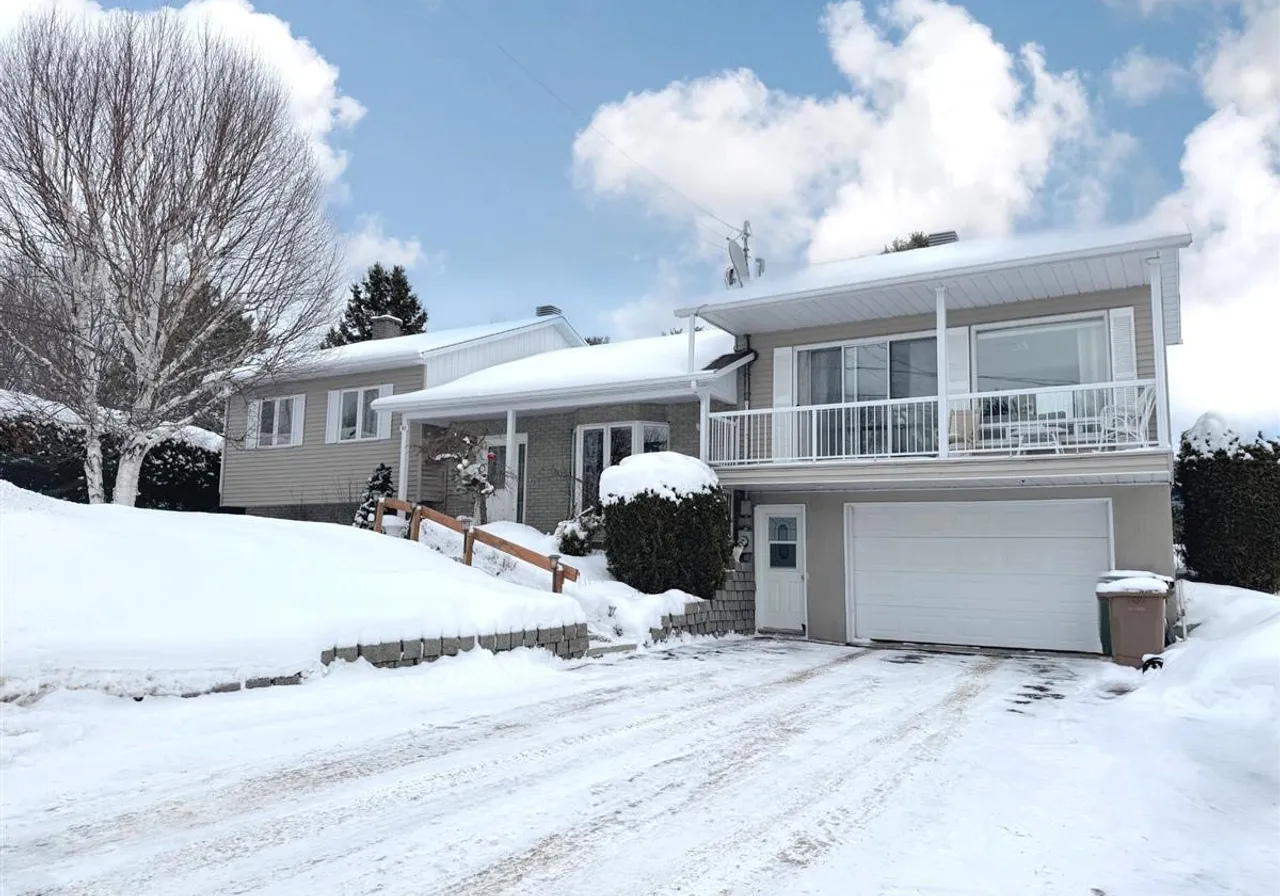 Maison à vendre - 3513 Rue Lacourcière, Lac-Mégantic, G6B 2X5