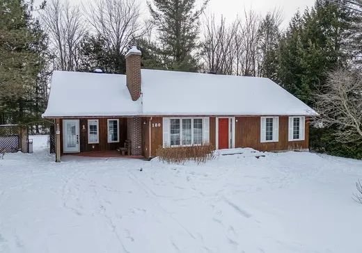 Chalet à vendre - 180 Rue Perras, Sherbrooke, J1N3N6