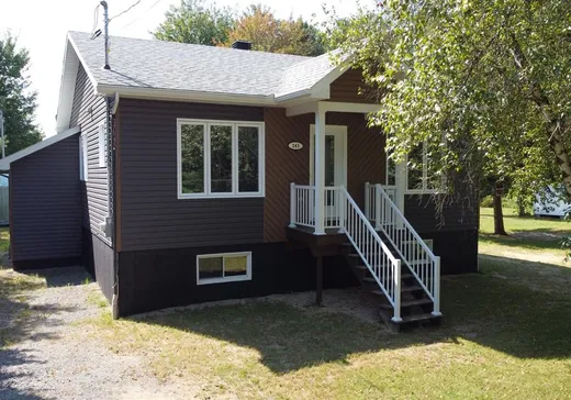 Cottage for sale - 245 Rue Principale, Saint-Louis-de-Blandford, G0Z 1B0