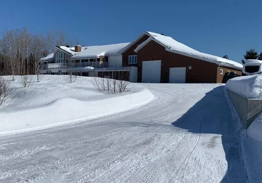 Maison à étages à vendre - 1989 Ch. du Lac-Panneton, La Tuque, G9X3N8