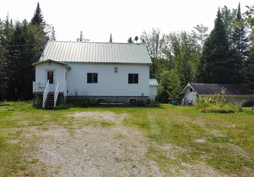 Maison à vendre - 2877 Ch. Thérèse, Weedon, J0B 3J0