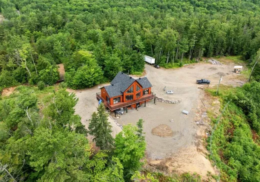 Un étage et demi à vendre - 861Z Av. Royale, Petite-Riviere-St-François, G0A 3X0