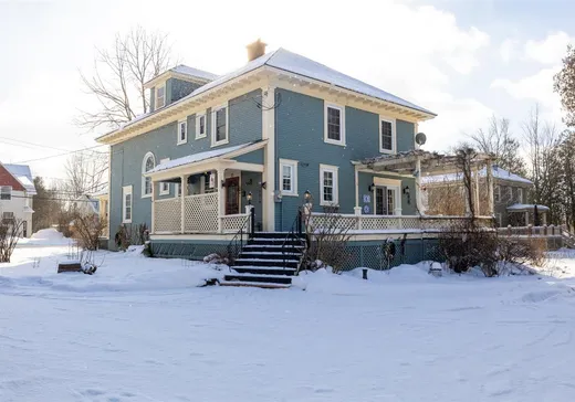 Maison à vendre - 733 Rue Dufferin, Stanstead, J0B 3E0