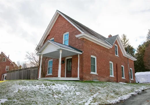 Maison à étages à vendre - 7 Av. de Melbourne N., Pointe-Claire (Île de Montréal), J0B2H0