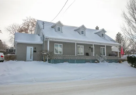Two or more stories for sale - 22 Rue Stevenson, Danville, J0A1A0