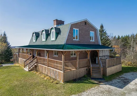 Two or more stories for sale - 4500 4e Rang, Ste-Helene-de-Chester, G0P1H0