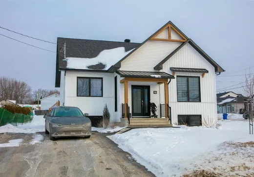 Chalet à vendre - 36 Rue Haute-Rive, East Angus, J0B 1R0