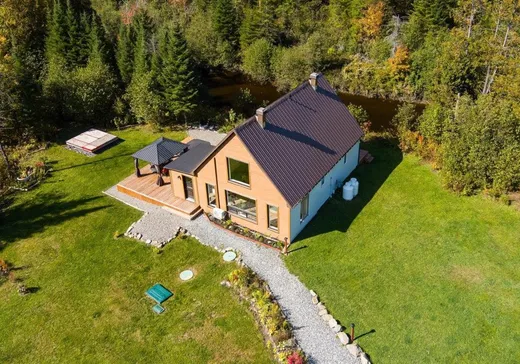 Maison à vendre - 475 Z Rue Principale E., Sainte-Anne-de-la-Rochelle, J0E 2B0