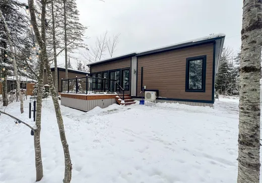 Chalet à vendre - 315 Route 112, St-Etienne-De-Bolton, J0E2E0