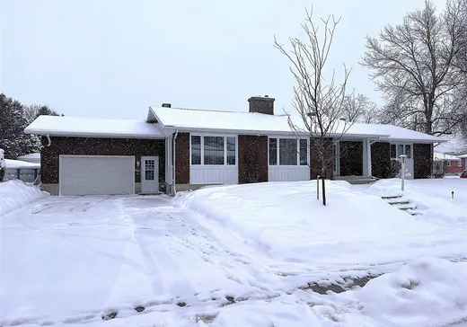 Chalet à vendre - 53 Rue Piché, Victoriaville, G6P4N8