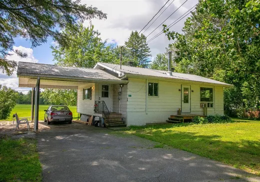 Fermette à vendre - 477-477A 4e Rang E., Acton Vale, J0H1A0