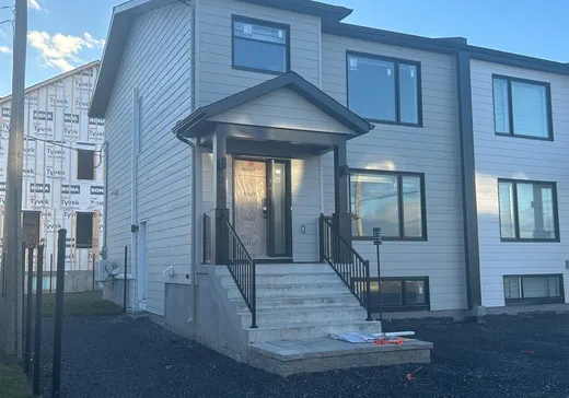 Two or more stories for sale - 52 Rue des Monarques, Saint-Antoine-sur-Richelieu, J0L1R0