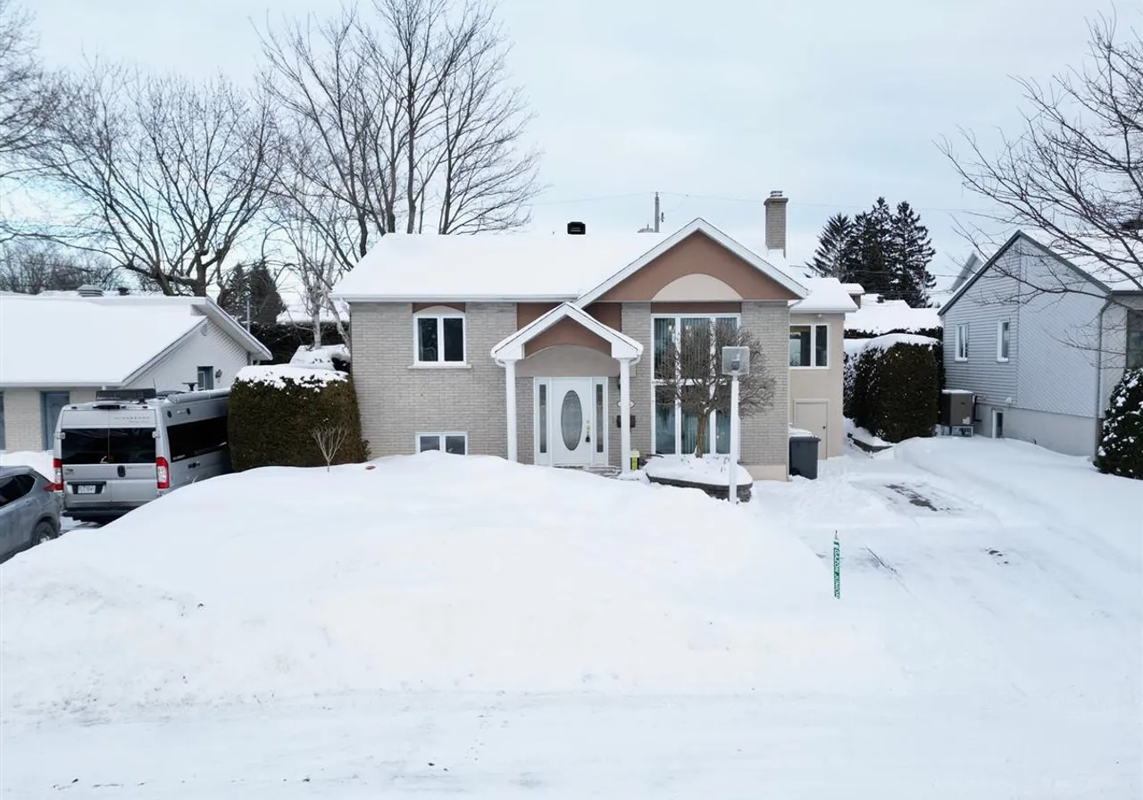 Maison à vendre - 355 Rue Chauveau, Drummondville, J2C 6L1