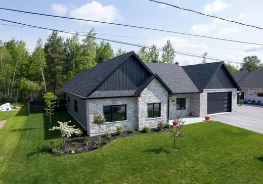 Maison à vendre - 534 Rue du Boisé, Acton Vale, J0H 1A0