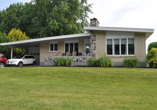 Bungalow for sale - 355 Rue Sacré Coeur, Upton, J0H2E0