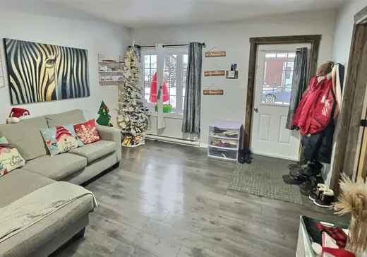 Maison à vendre - 2562 Av. Laurier, Shawinigan, G9N 2C4