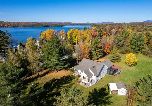Bungalow à vendre - 1060 Rue des Tourterelles, Magog, J1X3W2